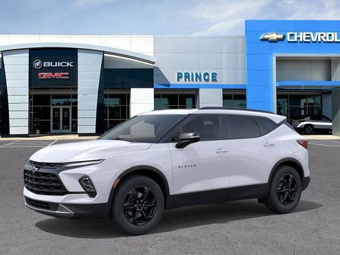 New 2026 Chevrolet Blazer LT w/ Sound & Technology Package FWD image 26