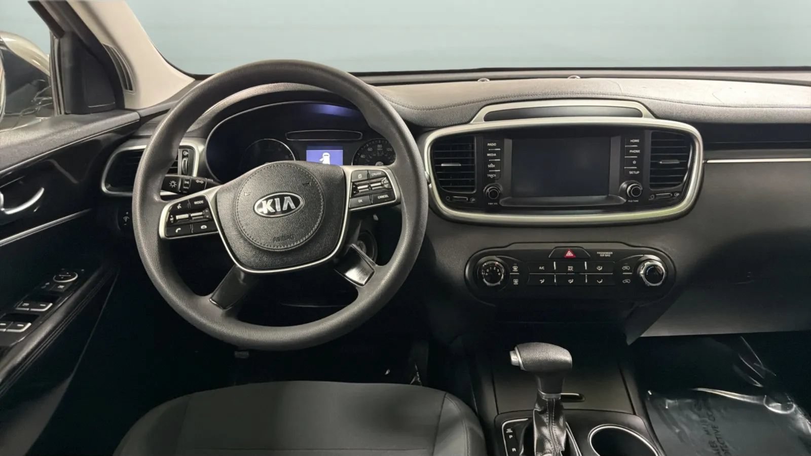 Used 2019 Kia Sorento L FWD image 10