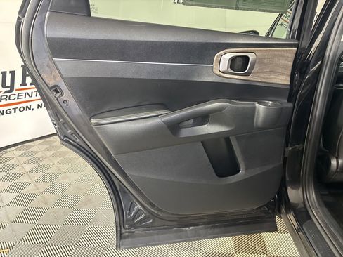 Used 2021 Kia Sorento EX w/ EX AWD X-Line Package image 21