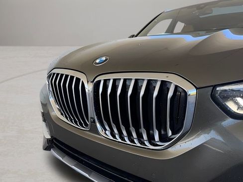 Used 2023 BMW X5 sDrive40i w/ Premium Package RWD image 2