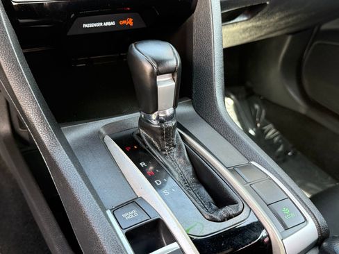 Used 2020 Honda Civic Sport image 29