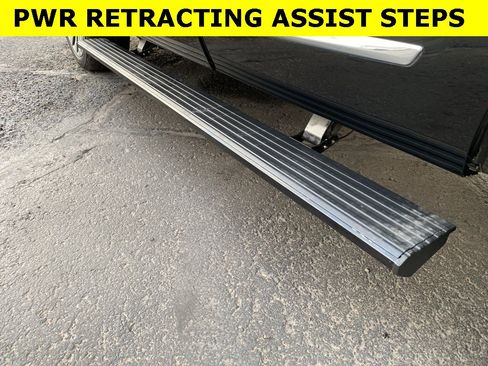 Used 2018 Lincoln Navigator Reserve w/ Technology Package image 14