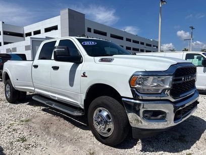 Used 2024 RAM 3500 Tradesman w/ Chrome Appearance Group