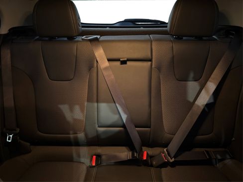 Used 2023 Buick Encore GX Select w/ Sport Touring Package image 20