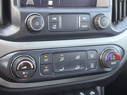 Used 2021 Chevrolet Colorado ZR2 AWD/4WD image 21