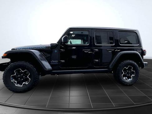 Used 2023 Jeep Wrangler Unlimited Rubicon 4xe w/ Cold Weather Group AWD/4WD image 3