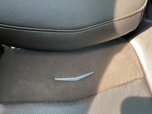 Used 2019 Cadillac Escalade Luxury image 42