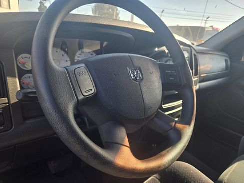 Used 2005 Dodge Ram 1500 Truck SLT image 11