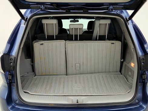 Used 2015 Toyota Highlander XLE AWD/4WD image 23