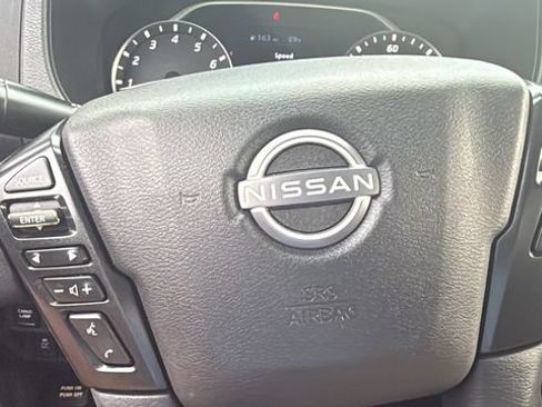 Used 2023 Nissan Frontier SV w/ Tow Package AWD/4WD image 15