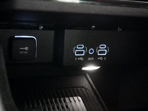 New 2026 Jeep Grand Wagoneer w/ Premium Group I image 30