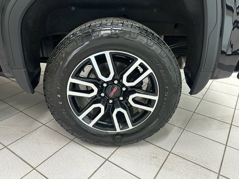 Used 2019 GMC Sierra 1500 AT4 w/ AT4 Premium Package image 13