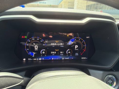 Used 2025 Chevrolet Colorado Trail Boss AWD/4WD image 7