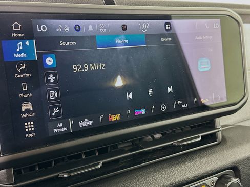 Used 2025 Jeep Wrangler Sport S w/ Convenience Group image 19