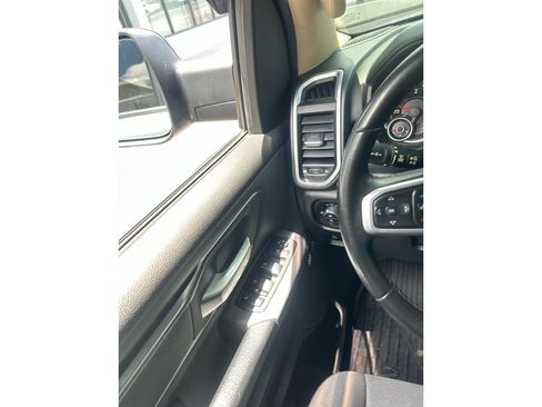Used 2019 RAM 1500 Big Horn RWD image 12