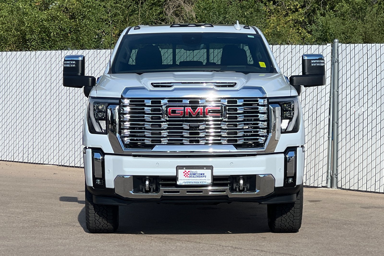 New 2026 GMC Sierra 2500 Denali w/ Technology Package AWD/4WD image 6