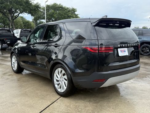 Used 2024 Land Rover Discovery S AWD/4WD image 7