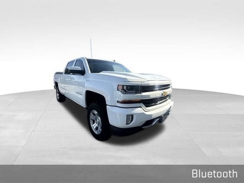 Used 2018 Chevrolet Silverado 1500 LT w/ All Star Edition AWD/4WD image 2