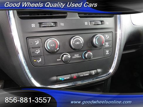 Used 2014 Dodge Grand Caravan SE image 21