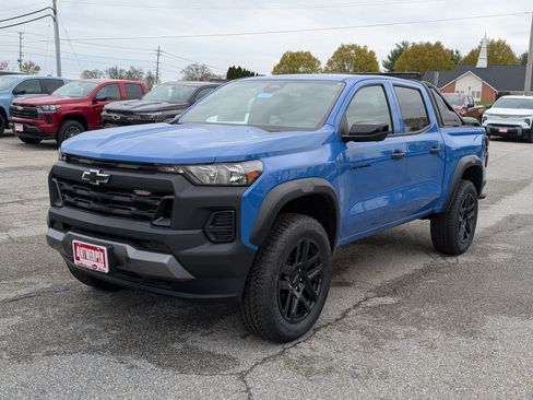 New 2025 Chevrolet Colorado Trail Boss w/ Midnight Edition image 6
