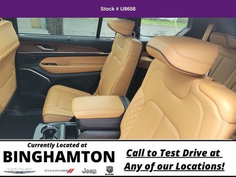 Used 2022 Jeep Grand Cherokee L Summit w/ Advanced Protech Group IV image 10