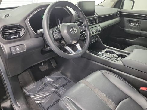 Certified 2025 Honda Pilot Touring image 20