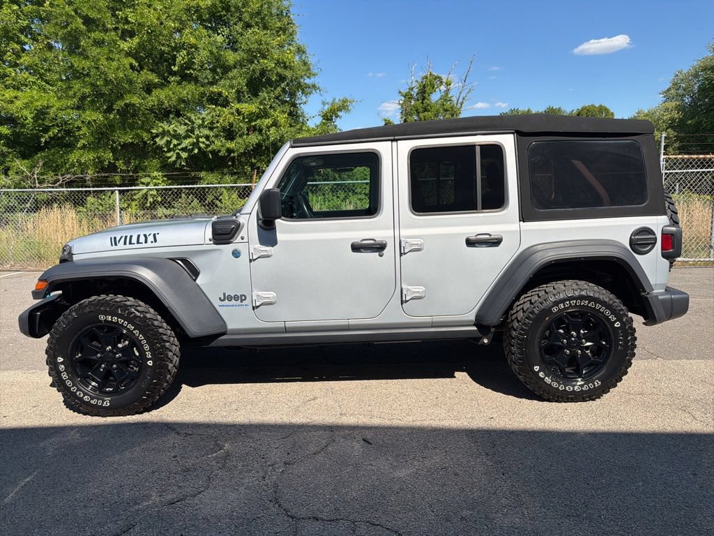 Used 2023 Jeep Wrangler 4WD Unlimited Willys w/ Cold Weather Group image 5