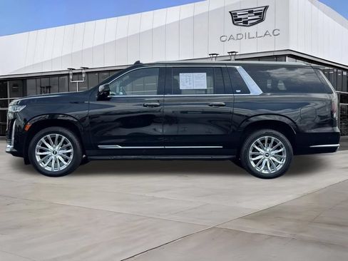 Certified 2022 Cadillac Escalade ESV Premium Luxury AWD/4WD image 6