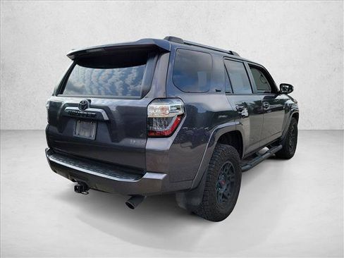 Used 2022 Toyota 4Runner SR5 Premium w/ Moonroof Package AWD/4WD image 5