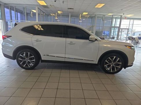 Certified 2024 Acura MDX FWD w/ Technology Package image 9