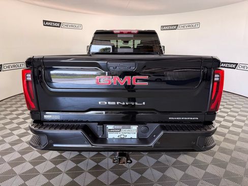 Used 2025 GMC Sierra 3500 Denali w/ Technology Package AWD/4WD image 5