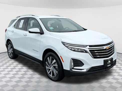 Used 2022 Chevrolet Equinox Premier image 3