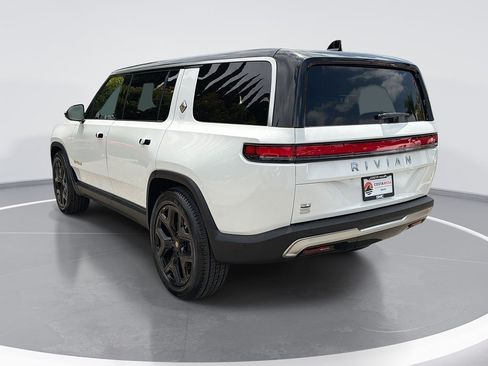 Used 2025 Rivian R1S Adventure AWD/4WD image 5