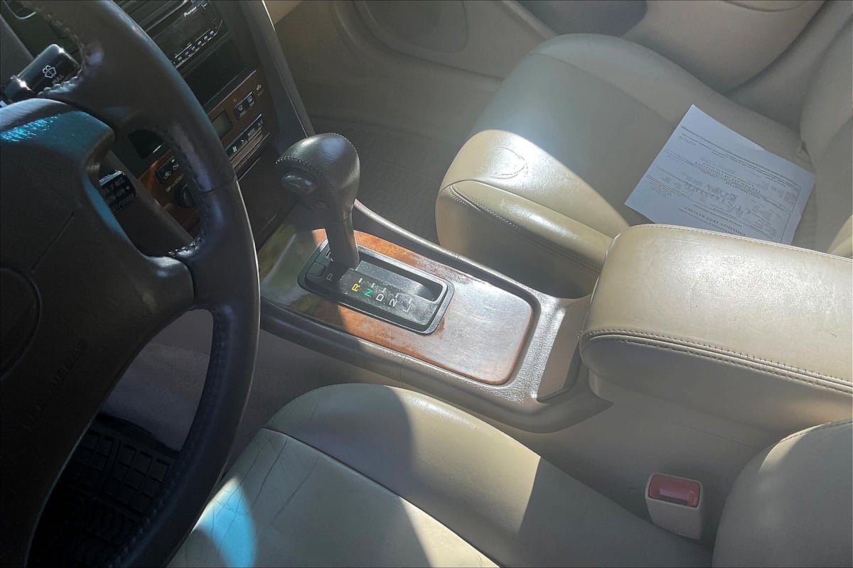 Used 2000 Lexus ES 330 w/ Lexus Value Pkg FWD image 15