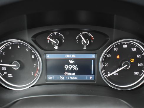 Used 2024 Buick Enclave Essence w/ Experience Buick Package image 28