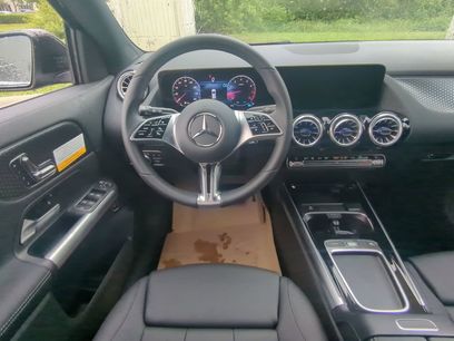 New 2025 Mercedes-Benz GLA 250