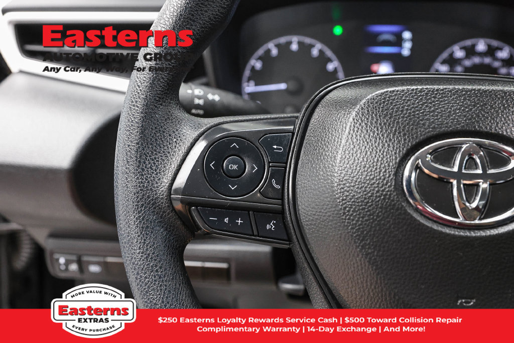 Used 2025 Toyota Corolla LE FWD image 15