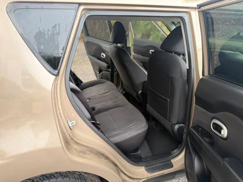 Used 2014 Kia Soul FWD image 4