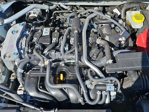Certified 2025 Nissan Sentra SR w/ SR Premium Package FWD image 30
