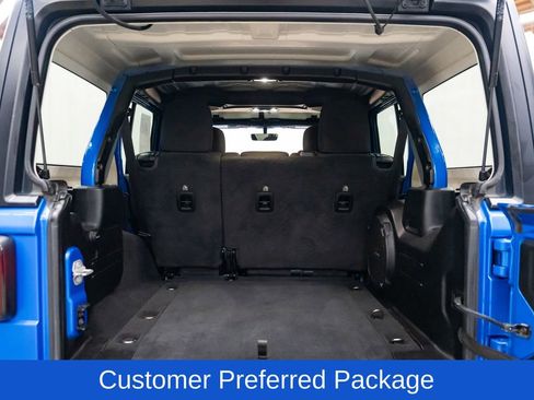 Used 2023 Jeep Wrangler Unlimited Sahara AWD/4WD image 8