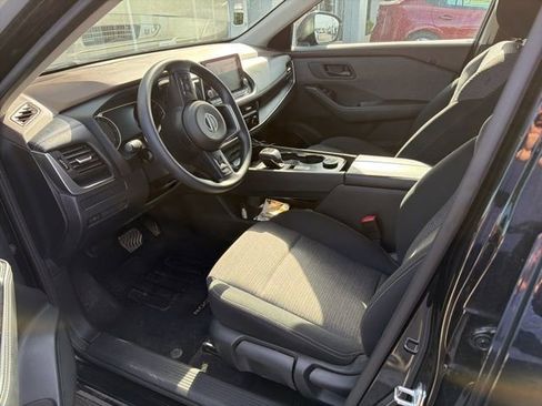 Used 2021 Nissan Rogue S image 8