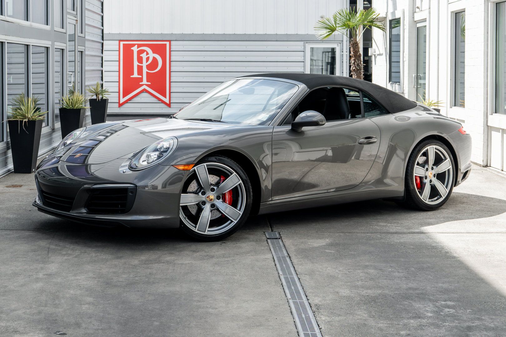 Used 2017 Porsche 911 Carrera S RWD image 9