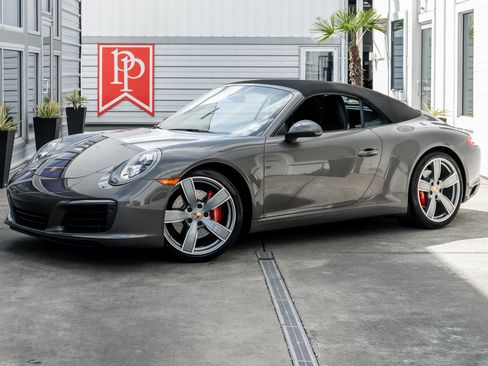 Used 2017 Porsche 911 Carrera S RWD image 9