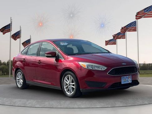 Used 2017 Ford Focus SE FWD image 8
