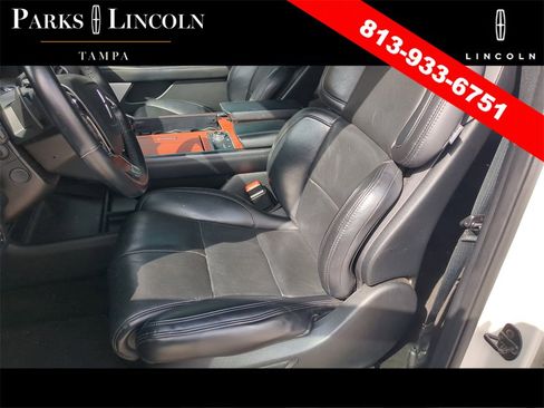 Used 2021 Lincoln Navigator Reserve image 15