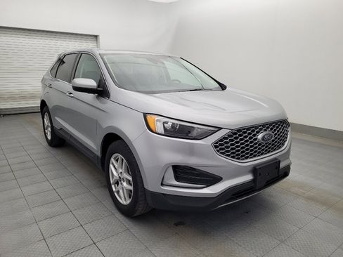 Used 2024 Ford Edge SEL image 13