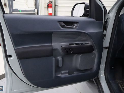 Certified 2024 Ford Maverick XL image 13