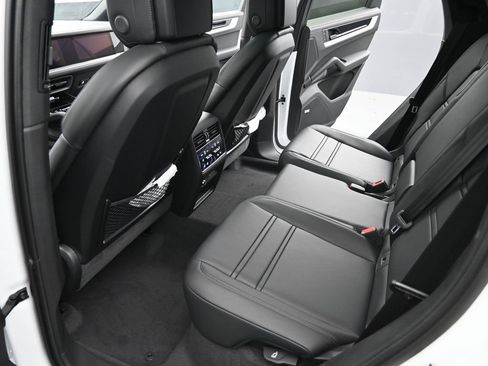 New 2025 Porsche Cayenne S image 23