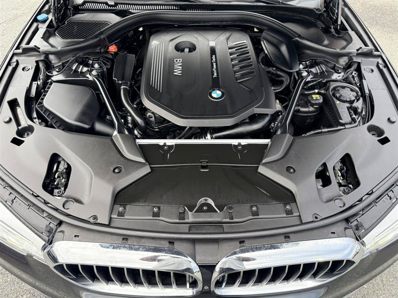Used 2017 BMW 540i RWD image 44