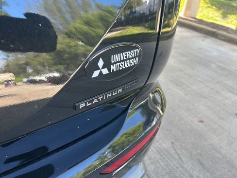 New 2025 Mitsubishi Outlander AWD image 21